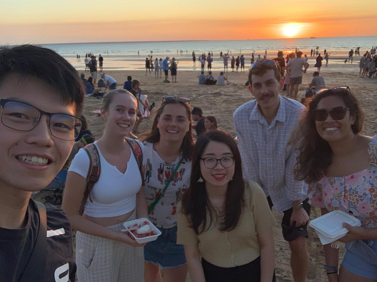 Sunset at the Darwin night market with scientists from Victoria 🌞