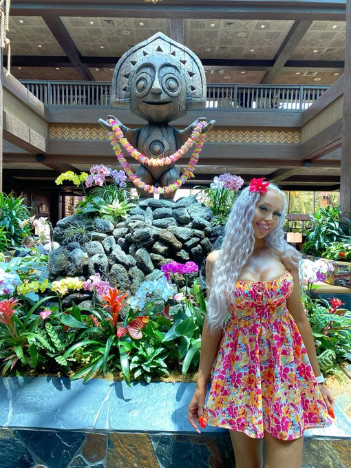Ohana means family 🌺 https://t.co/kTytW1zTsO