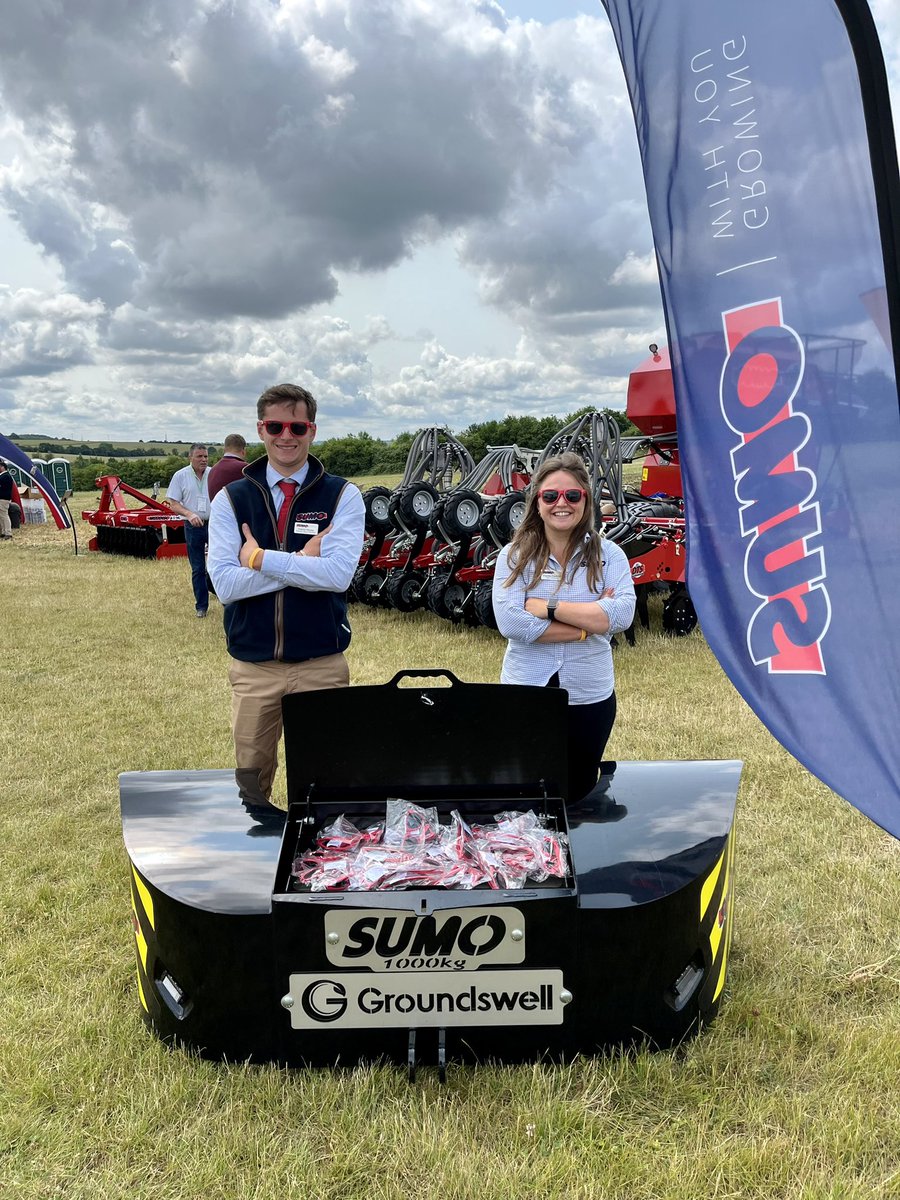 Strike a pose😎

It’s day 2 of Groundswell Agriculture and after a bit of rain, the sun is shining! 

Head over to the Sumo stand to get your Sumo sunglasses, glamorously modelled by our very own Frankie & Charlie💅🏻

#SumoUK #GrowingWithYou #Groundswell2023