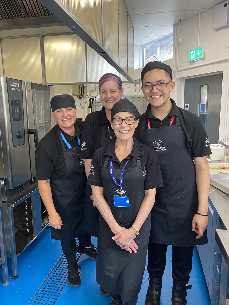 ie_catering's tweet photo. We love our impact family ❤️ Roberto who’s just finished Y11 at @NewsomeAcademy is getting some more work experience at @Castle_Hall @ImpactMAT #work #catering #Cooking #Huddersfield #Mirfield https://t.co/q91ZViuDwj