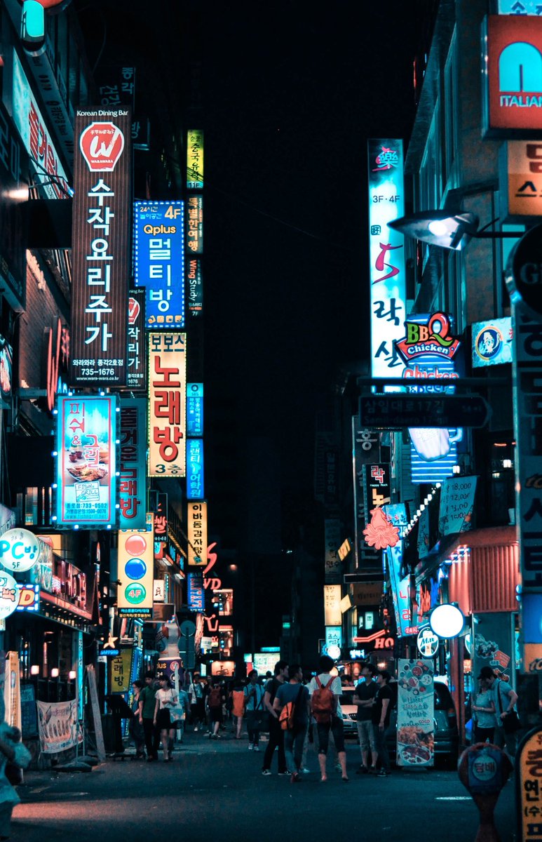 The Language Centre will start offering Korean from October! You will find more information on our webpage edgehill.ac.uk/departments/ac… open to EHU staff, student and members of the public <a href="/edgehill/">Edge Hill University</a>
