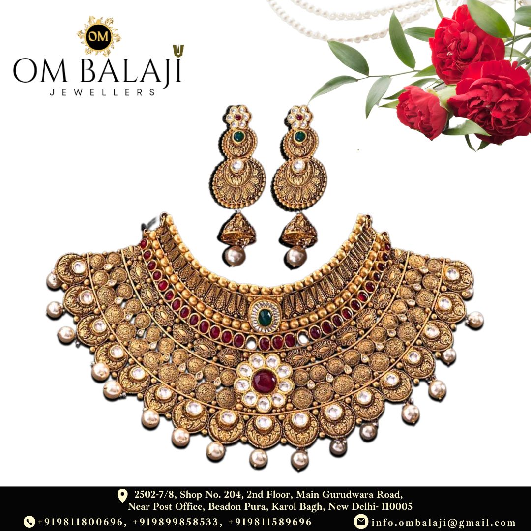 Jewellery that expresses a very own discerning Style: This Gorgeous Necklace Set with all its Glory makes a Beautiful Statement Piece and goes Perfect with every Traditional Look.
 
#Jewellery #jewels #Jewellerycollection #craftedjewellery #heritagejewellery #finejewellery