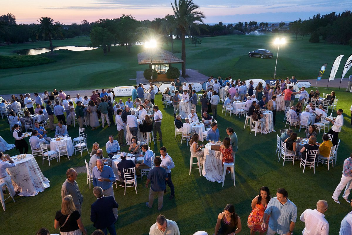 VERSOinstala's tweet photo. ⚡¡¡Es un honor para nosotros haber sido partícipes del X Torneo Gran Social de Verano en el Real Club Sevilla Golf!!

🌞Queremos expresar nuestro agradecimiento al #realclubsevillagolf por hacer esto posible y brindarnos una cálida acogida en este día tan memorable!!!⛳️🏆 https://t.co/sGC8fLadUH