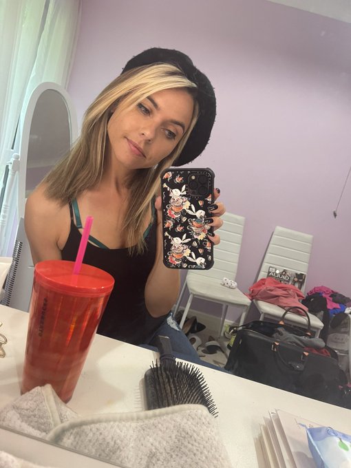 Day two at @OnlyAllSites ! https://t.co/23meyp2gL6<a class="tags" href="/tag/onlyallsites">@onlyallsites</a>