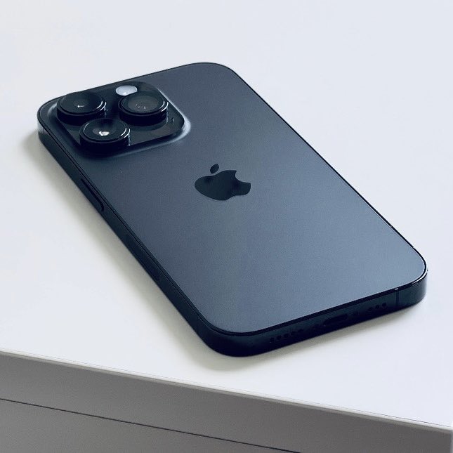 iPhone 14 Pro Space Black 😮‍💨🖤

#iPhone14Pro