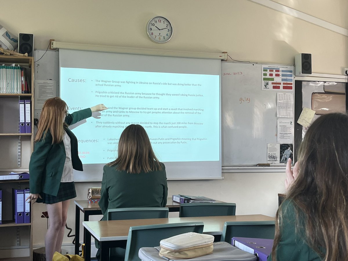 SibfordHistory's tweet photo. Maia offered to teach a section of the lesson today on recent events in Russia, drawing parallels with our studies of Conflict and Tension 1945-1975. She did a great job! 
#BeYouBeSibford #pupilsleadinglearning https://t.co/wnTiDuC9Ku