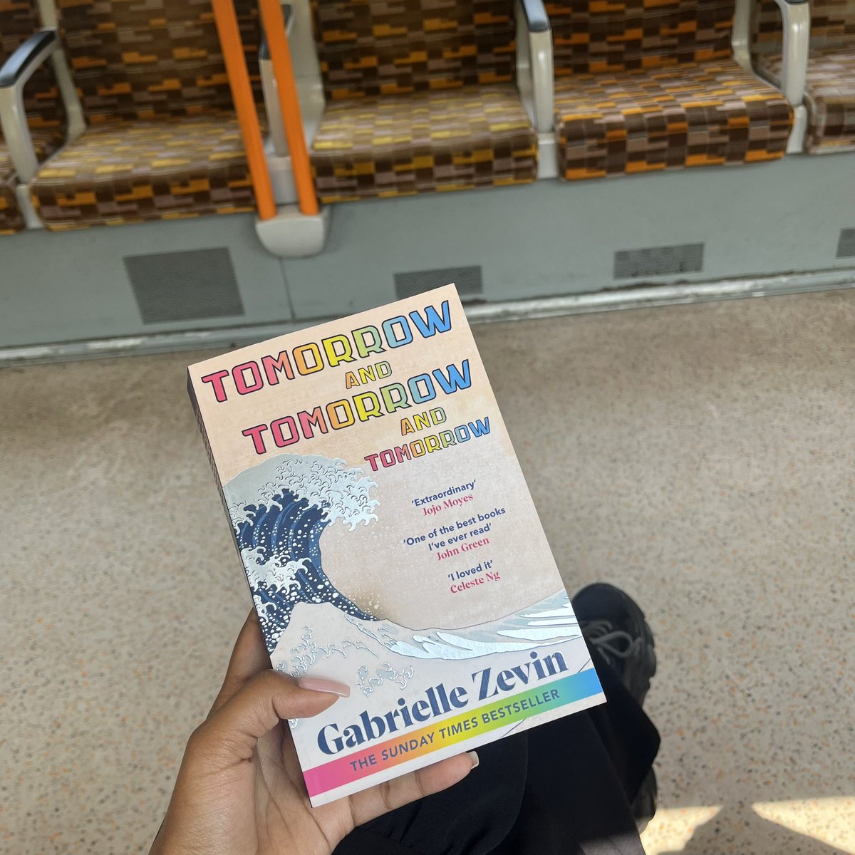 Today’s commute read🌊

Happy release day to the #tomorrowx3 paperback! I’m only about 20 pages in but I’m already emotionally invested in Sadie and Sam! So excited to see where this story takes me🩵