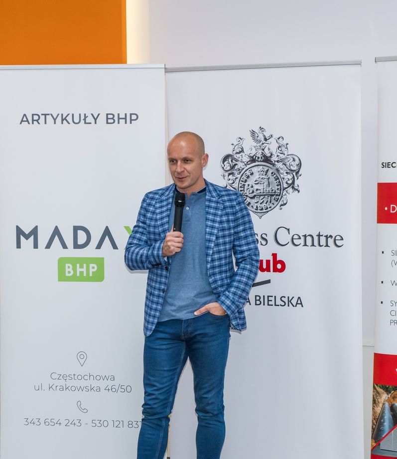 RekordSi's tweet photo. W ostatnią sobotę w SMS Rekord Bielsko-Biała najlepszy sędzia piłkarski na świecie Szymon Marciniak opowiadał o biznesie i o sporcie na zaproszenie Business Centre Club Bielsko-Biała. https://t.co/xE2GEp6tgz