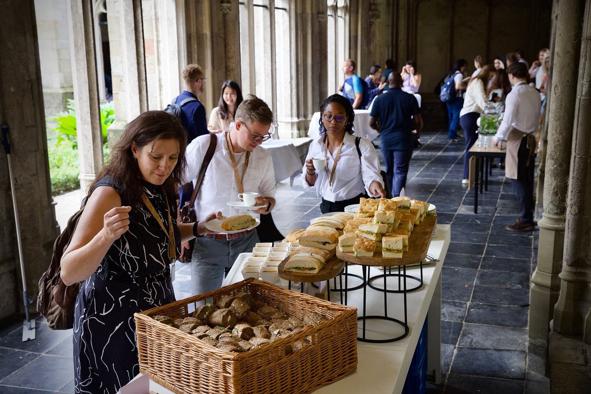 Here is a small look into our lunch at the beautiful Academiegebouw of the university. With its stunning architecture and greenery it provides a little peace and quiet in the midst of the city centre. #PMRC2023USG