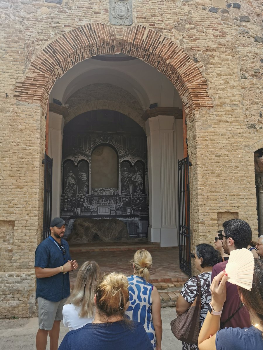 JFRebollo's tweet photo. Acabo de salir de la visita guiada a la #Catedral de #Cartagena.
Falta mucho para que sea restaurada.
El protocolo firmado por el @AytoCartagenaEs, la @DiocDeCartagena y el Gobierno de #España es totalmente insuficiente.
#Iglesia  #Patrimonio #PatrimonioHistórico https://t.co/uoCpM2ssoE