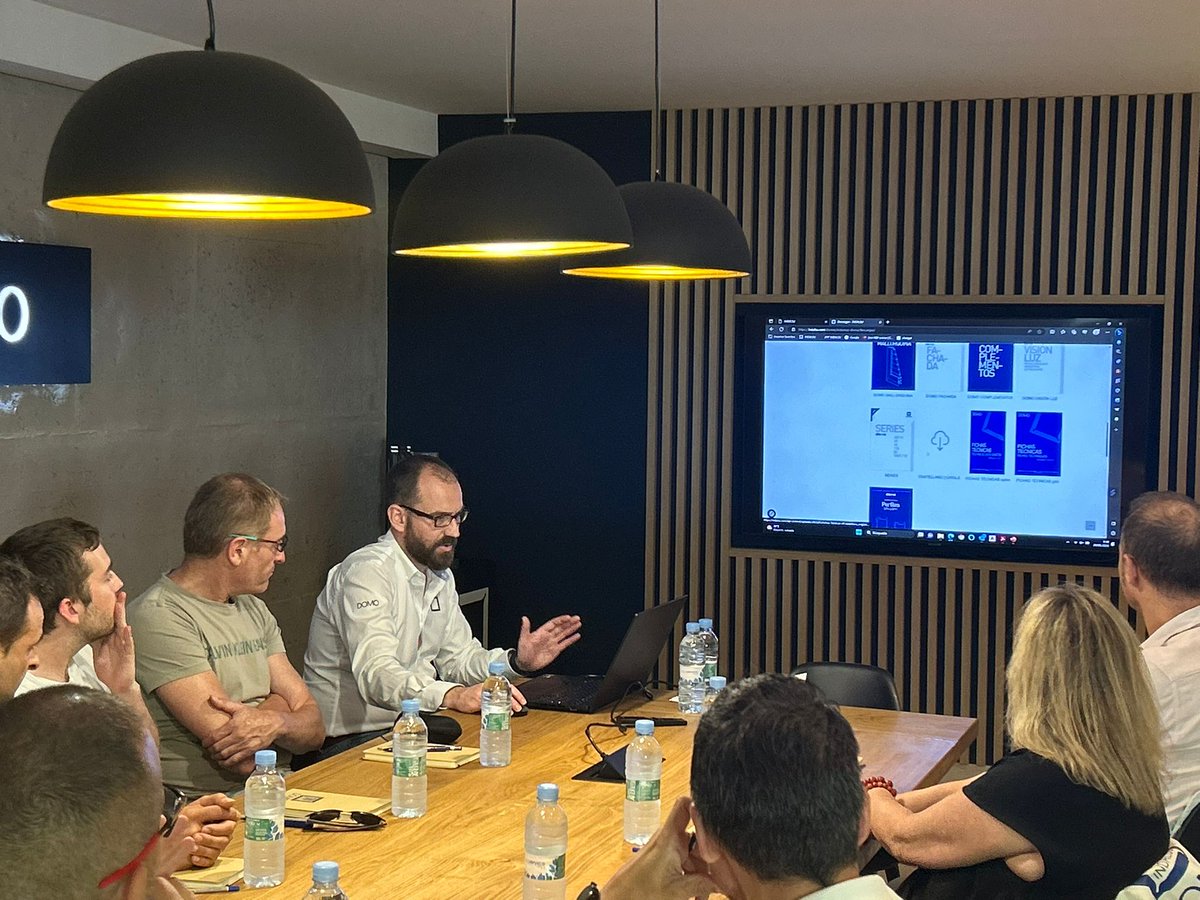 DOMObyINDALSU's tweet photo. 👋🏼Damos por finalizada la primera formación #DOMOEXPERTO sobre nuestra aplicación web #DOMOSOFT.

Ha sido una jornada enriquecedora donde los participantes han podido aprender lo necesario para sacar el mayor rendimiento a esta herramienta.

¡Mañana más! Gracias #EquipoIndalsu. https://t.co/pD77gSbrSi