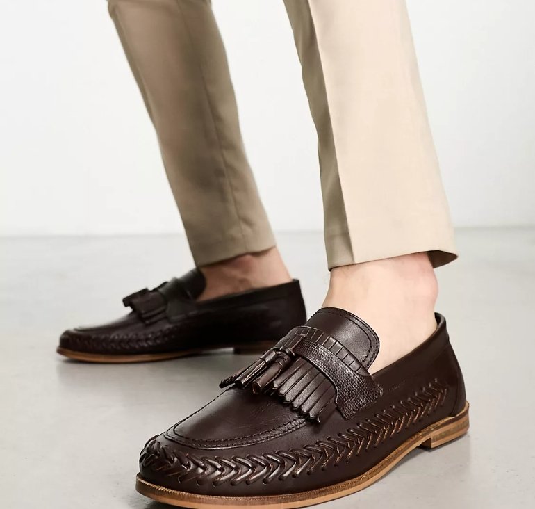 KiKiStore6's tweet photo. Magnifique paire de mocassins en véritable cuir

Disponible sur commande au 699252006
Délai de livraison 2 semaines
Douala-Cameroun

Possibilité de payer en 2 tranches https://t.co/D24cFXX6rv
