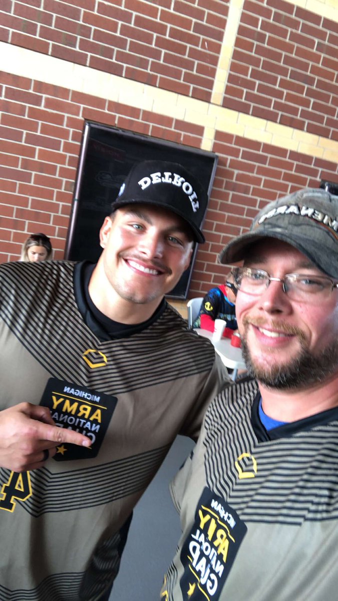 Stillyry's tweet image. 