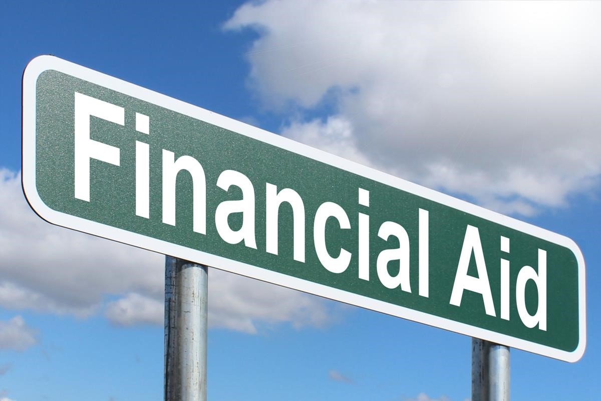 MUFinAid's tweet photo. Still haven't completed your 2023-24 FAFSA? Complete yours NOW at https://t.co/OFEeYMCa67 to ensure your aid is included in your fall semester bill. https://t.co/FMKxllRnam
