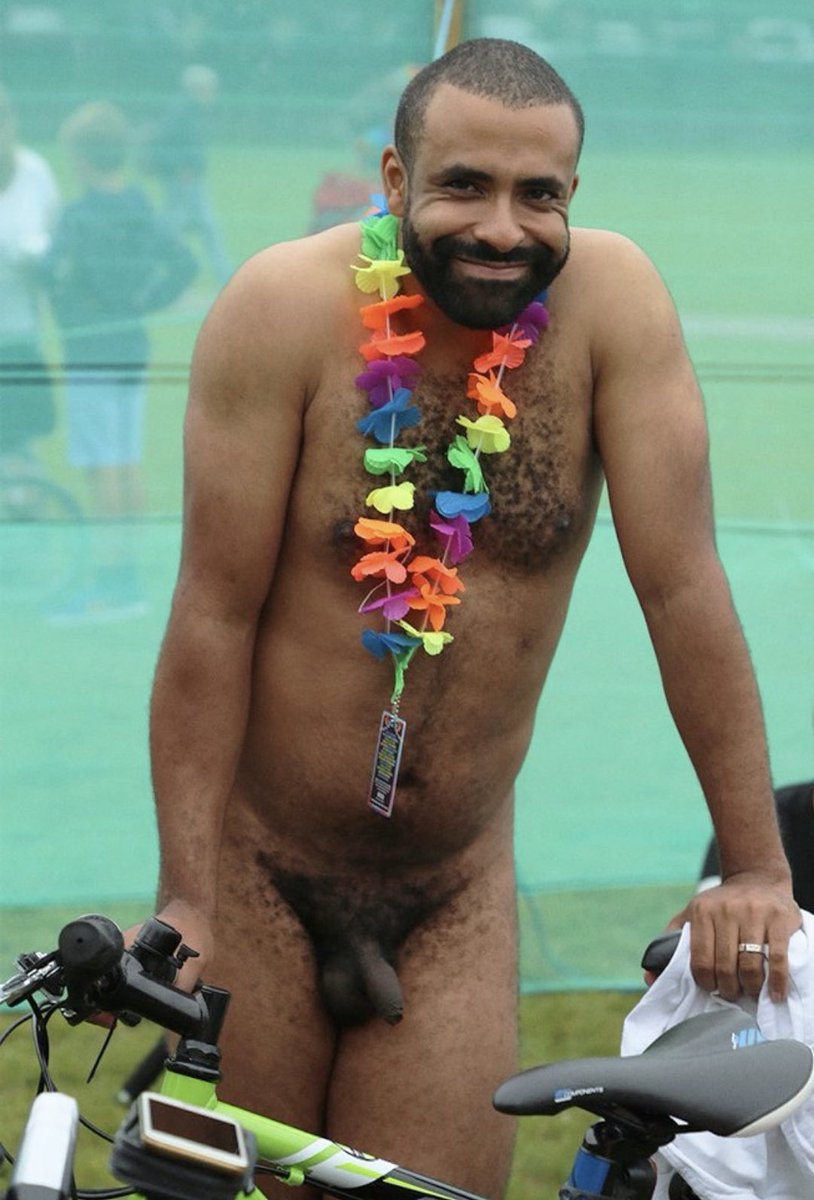 4skinFanatic's tweet photo. 🌟 Category : Delicate Brown 4skins🥵

Which one do you prefer?

My Ranking : 2, 1, 3 &amp; 4.

#foreskin #4skin #uncutcock #uncutdick #softcock #flacciddick #hairypubes #precum #uncircumcised #prepuce #softuncut #flaccidpenis #prepucio #tinydick #tinypenis #tinycock #naturist #exhib https://t.co/F7GhC6oDEg