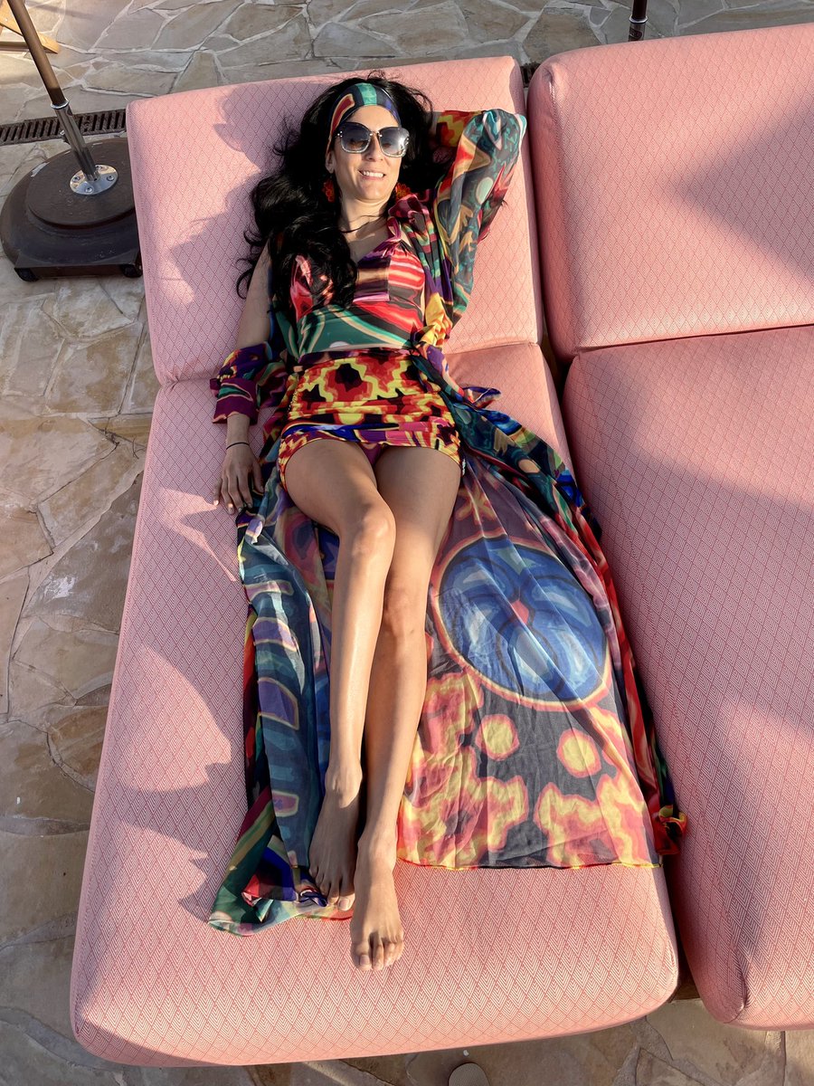 karlalazoartist's tweet photo. #pausetime #summertime 😎❤️‍🔥 https://t.co/M7DT726w7R