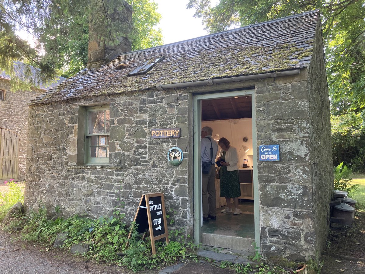 We have a small craft workshop becoming available at Traquair House soon. If you are a craft worker or artist happy to be open to the public and live locally please get in touch.