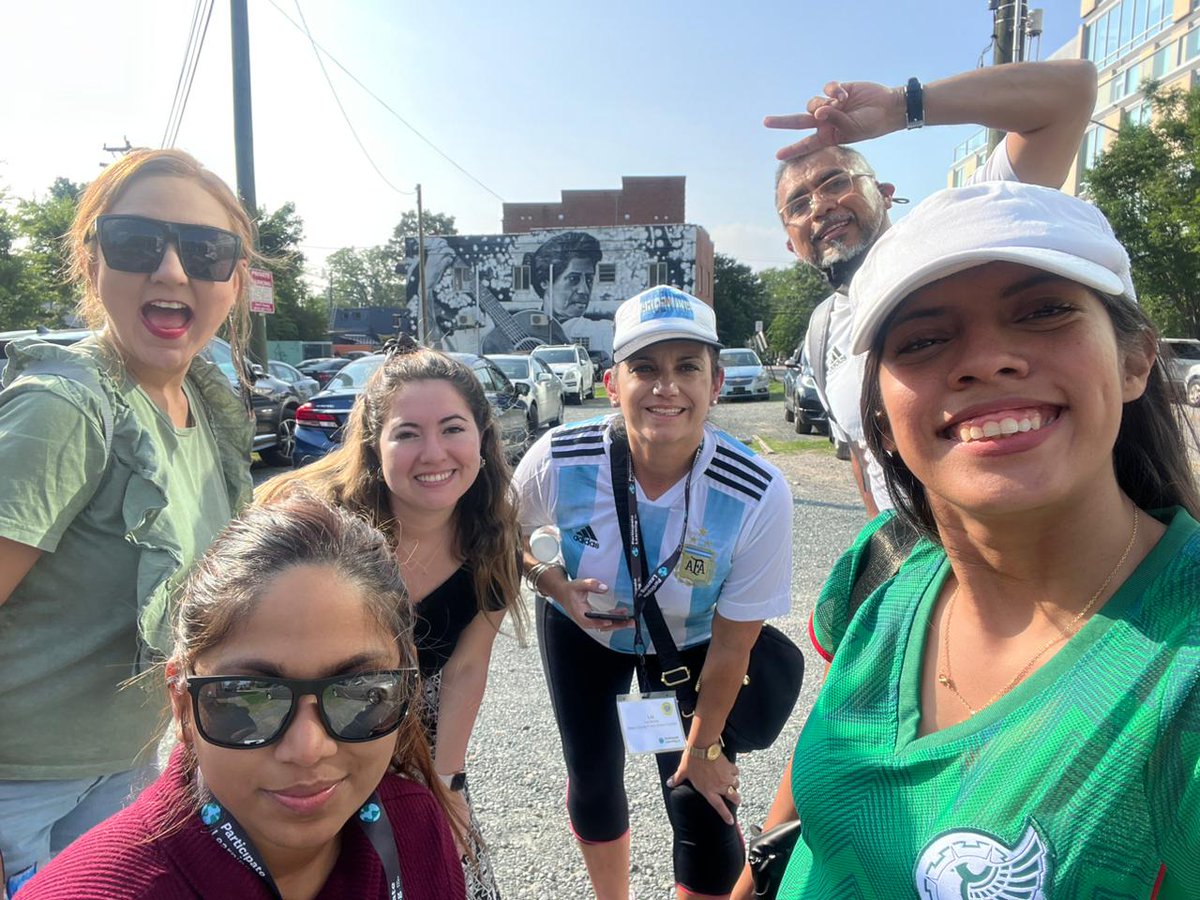 Scavenger Hunt. 🏃‍♂️🚶‍♀️🏃‍♀️🧗‍♂️🚶‍♂️🧗‍♀️ <a href="/ParticipateLrng/">Participate Learning</a> Fun time exploring historical/cultural sites.
Teams 1 &amp; 2 from 🇦🇷 🇨🇱 🇲🇽 🇹🇹 downtown  Carrboro and Chapel Hill during #PLOrientation
#UnitingOurWorld
<a href="/Argentina/">🇦🇷 Selección Argentina ⭐⭐⭐</a> 
<a href="/Chile/">Christian E</a> 
<a href="/Mexico/">México</a>
@TrinidadandTobago