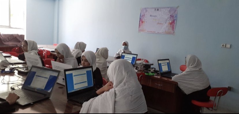 #Rebuilding_Smile by #ACES:
(i) Screening mental disorders
% of students with mental disorders: 58.199%
Thought about committing suicide or self-harm: 11.231%
13 June/2023
#Afghanistan 
#research 
#student 
#mentalhealth 
#MentalHealthAwareness