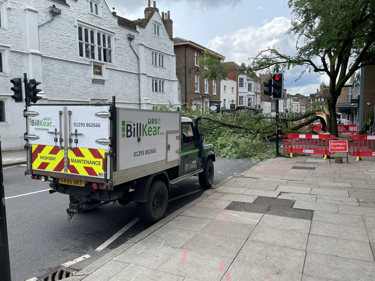 Simon Greig tweet media