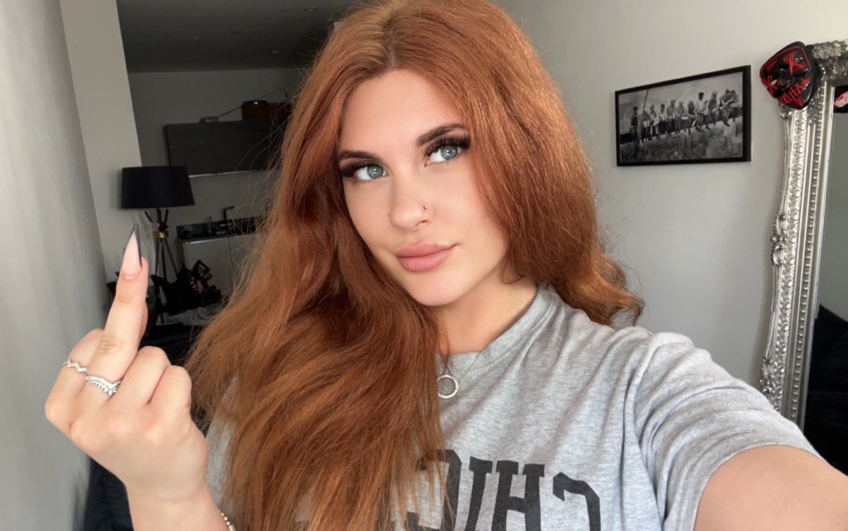 On Twitter You Love Getting Flipped Off And Ripped Off on-twitter-you-love-getting-flipped-off-and-ripped-off