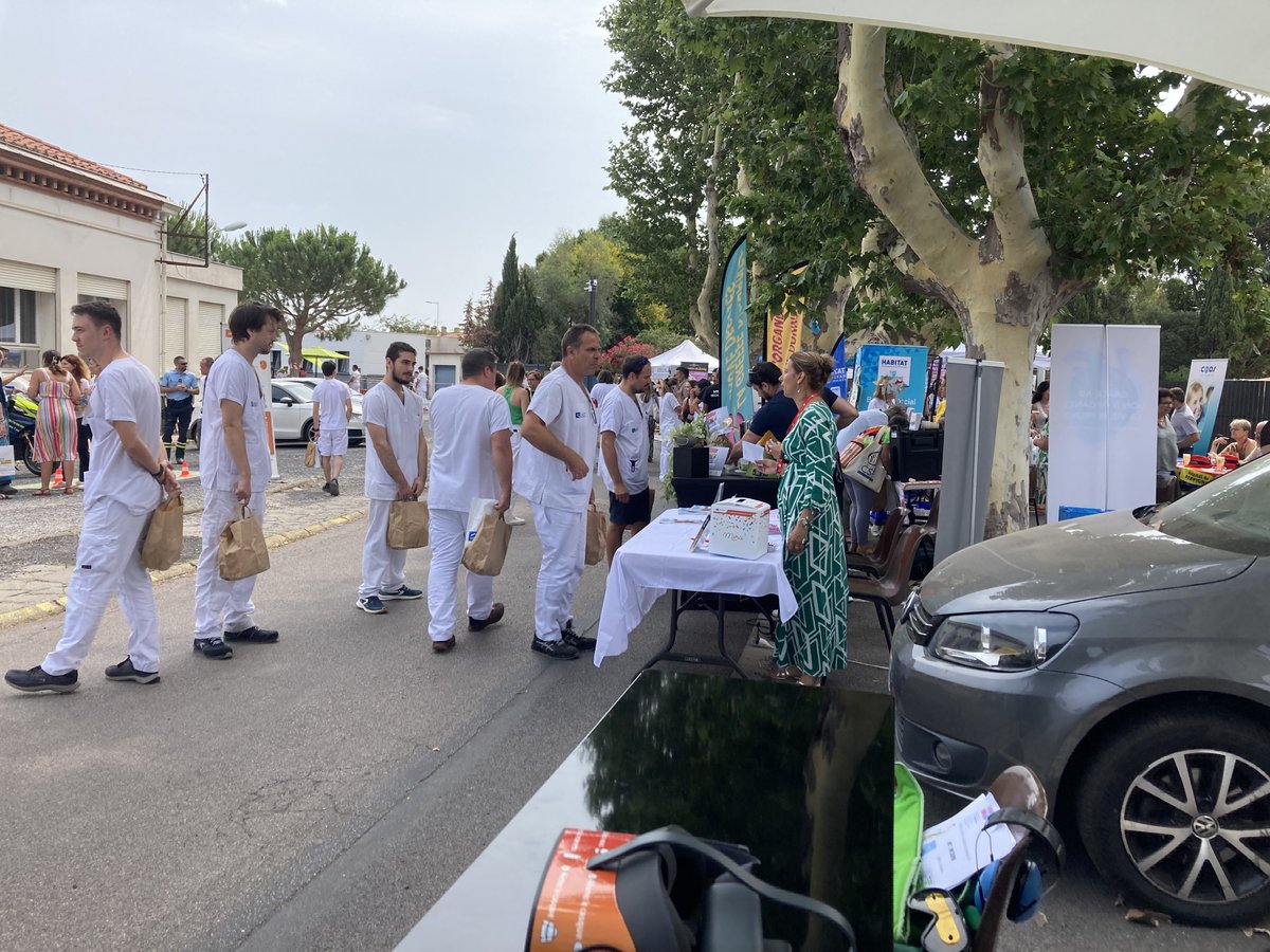 Actuellement se tient la Journée des Hospitaliers au CH de Perpignan !

Un évènement pour nos professionnels avec nos partenaires😍
Un programme convivial et varié pour découvrir les offres, et actualités des stands. 

Merci aux équipes organisatrices et partenaires  🙏😍