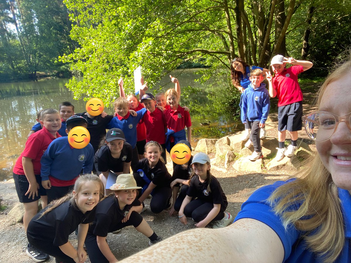 EtchingHillCE's tweet photo. Having the most amazing day! 🦌🌳 https://t.co/0bHuZQUBws
