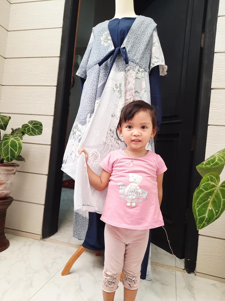 missdeviie's tweet image. Mbak syafaaa kamu semangat mama.. meskipun mama sering marah marah gak jelas, kamu adalah asalan mamah bertahan sampai saat ini..