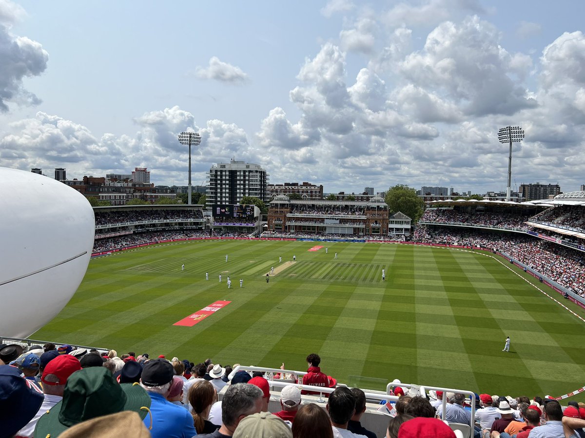 jackobrien91's tweet photo. Brilliant morning session at @HomeOfCricket with @JGNFFC. Let’s hope England have a good afternoon at the crease 🏏 #Ashes #Lords #EngVsAus https://t.co/WlHpIUEh5t