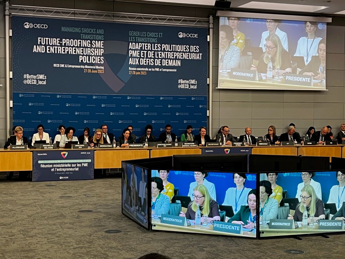SECO_StateSec's tweet photo. Wertvoller Austausch mit anderen Ländern an der @OECD KMU-Ministerkonferenz:

🌍🤝🏢
▪️KMU-Politik
▪️Digitalisierung
▪️Nachhaltigkeit
▪️ Erfolgreiche Unterstützung der Unternehmen während der Covid-Pandemie https://t.co/MexUk4i3Ib