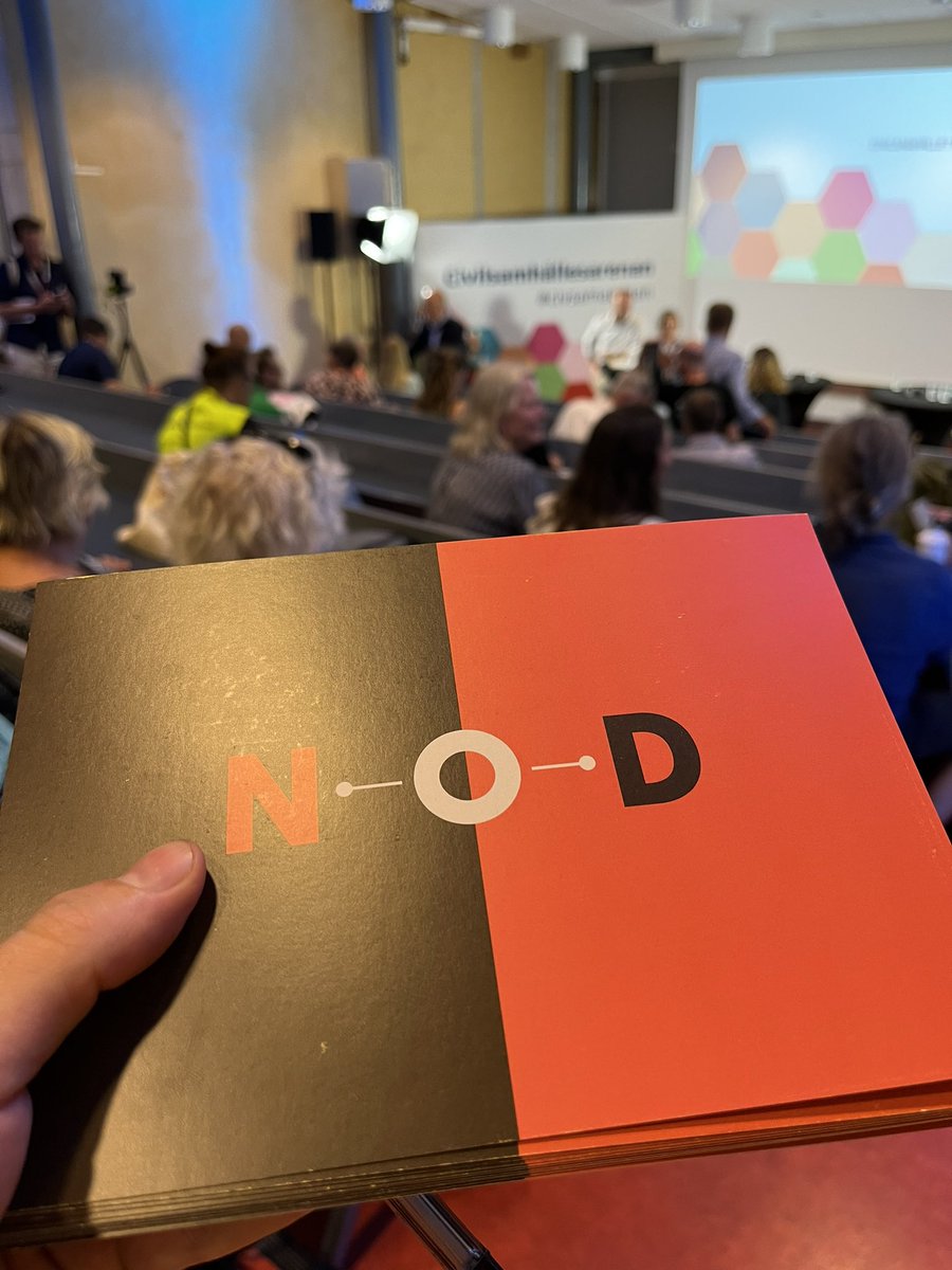 anderslindell's tweet photo. 15.00 leder jag ett Almedalseminarium om ökat demokratiskt deltagande med Valmyndigheten och tre tunga idéburna aktörer som stärker människors delaktighet. Sänds här: https://t.co/FIwbjAPLPa https://t.co/J3dnqW1gDQ