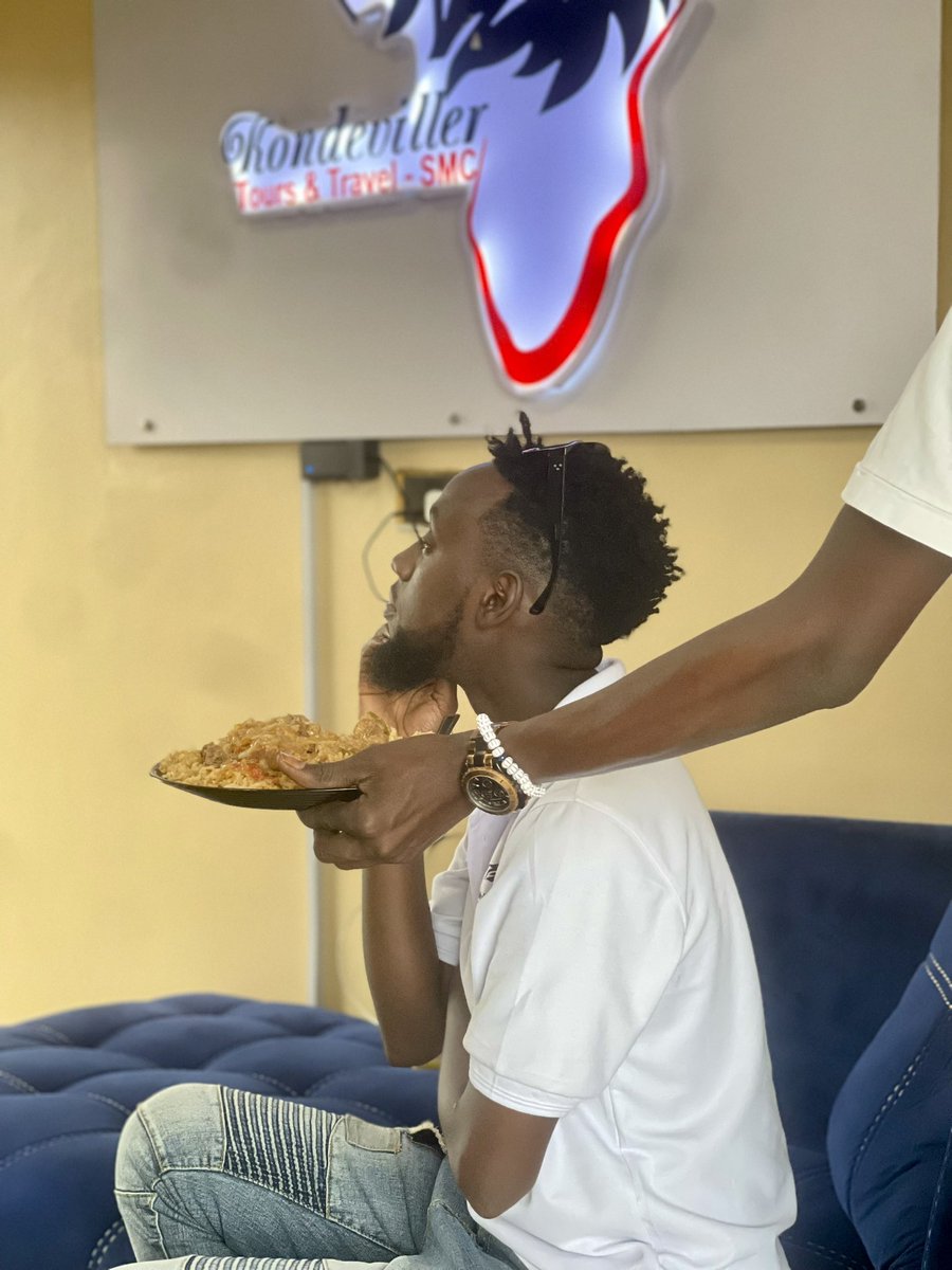 HustlePrince01's tweet photo. But one day I will slap a visitor 🙂😅 https://t.co/kCsNJfTW5W