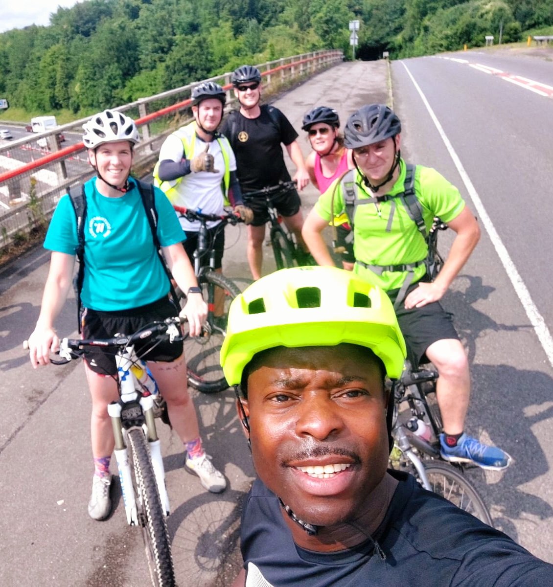 73_SQN_LSTW's tweet photo. Today SSgt Matthews organised a Sqn bike ride with @CO_LSTW from Bld 101 HQ LSTW all the way down to Marchwood. Exemplary lead by Cpl Dodds. Well done to all who took part, total distance of 22.15 miles in 1 hour 42 mins, great effort 7️⃣3️⃣🔱👍 #mentalresilience #teamwork #biking https://t.co/G9qFTgy0to
