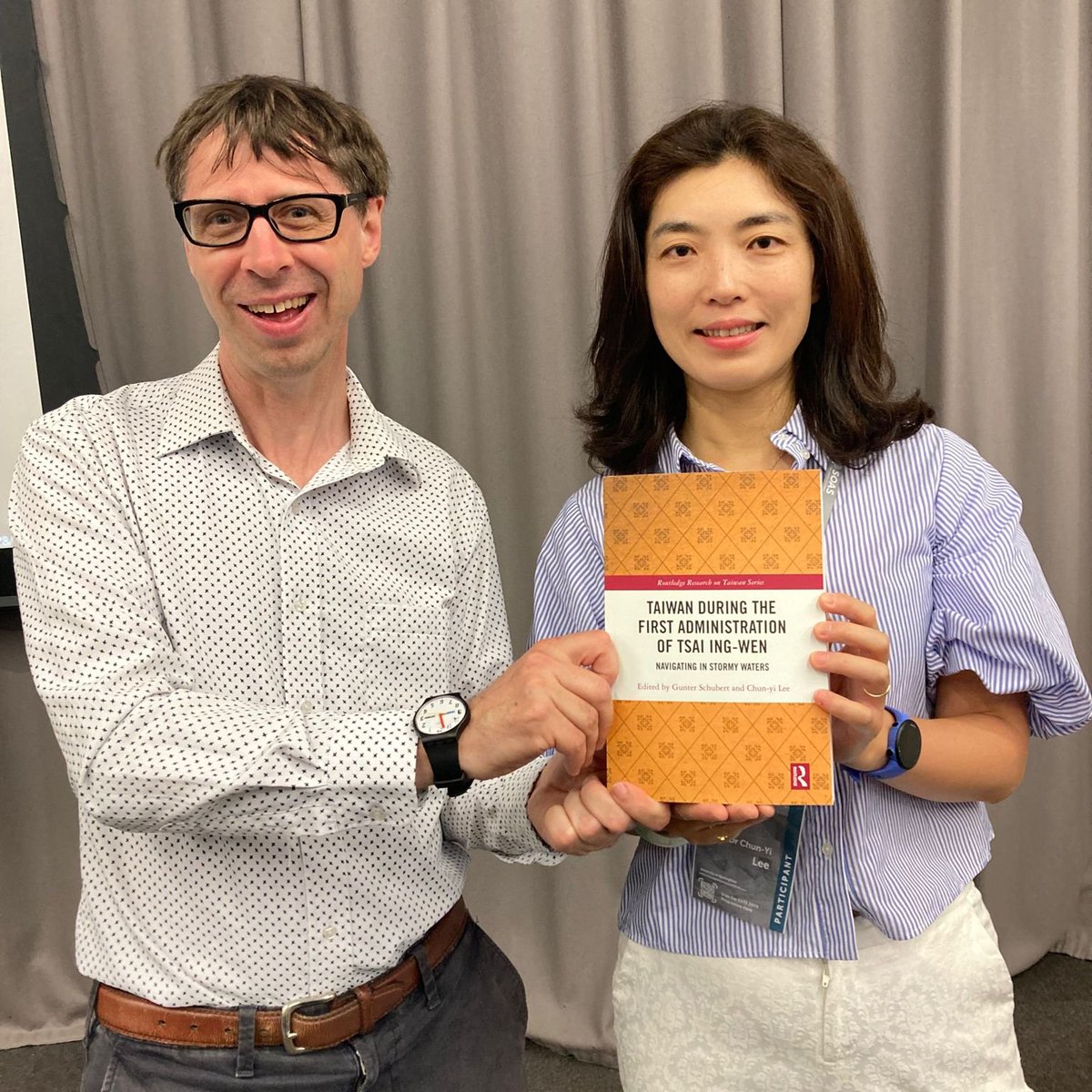 UoN_TRH's tweet photo. @DafyddFell  congratulates @chunyilee on the co-edited book with Gunter Schubert, Taiwan during the first administration of Tsai Ing-Wen, which is now out in paperback. https://t.co/zZM7cqp7Fg