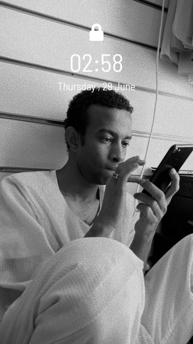 عيدكم مفرفش 🌝🌸
ان شالله طيبين 💫♥️🕊🕊🕊🕊