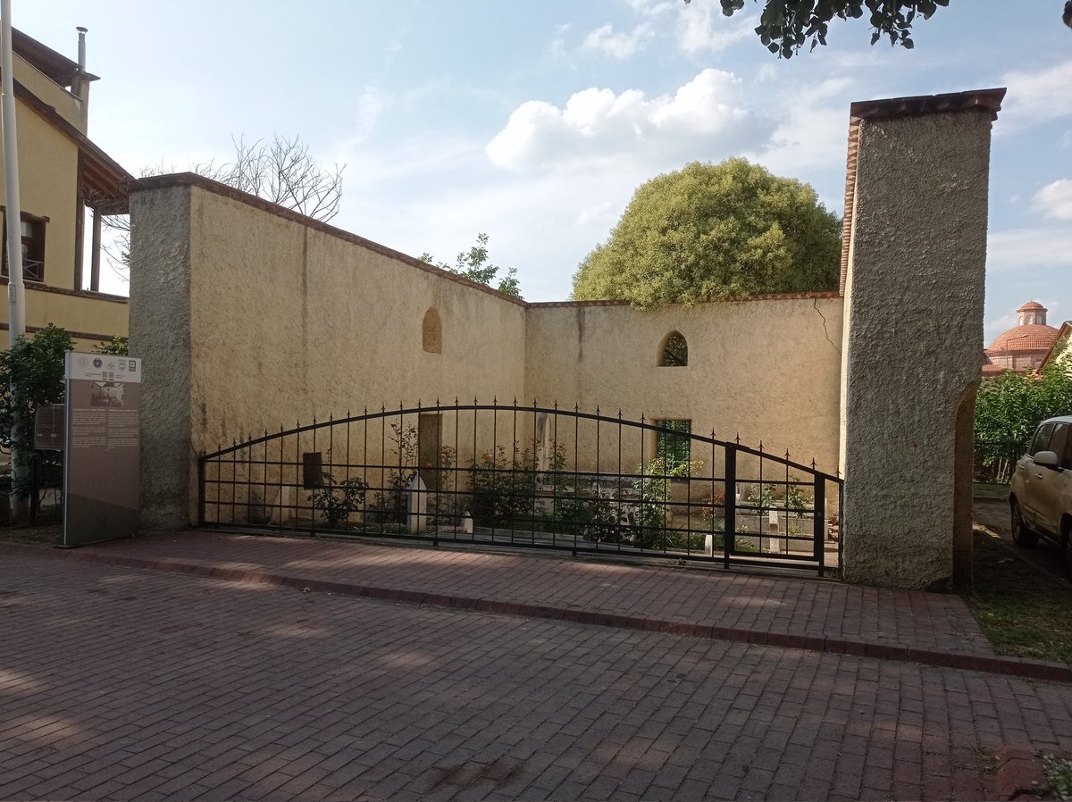 Çandarlı Halil Paşa Türbesi, İznik.