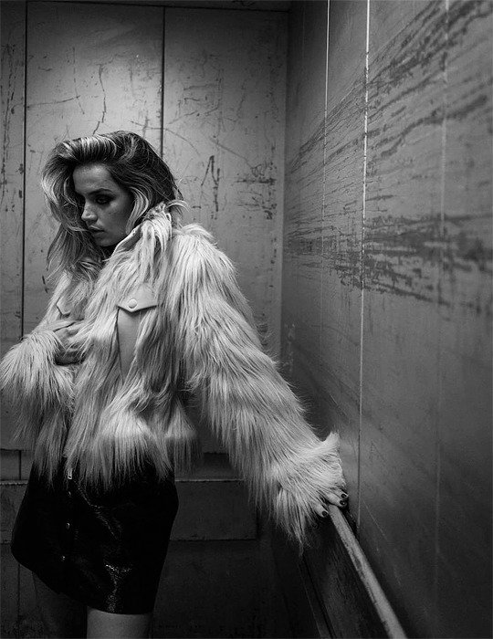 cinesthetic. on Twitter: "Ana de Armas photographed for Tentaciones