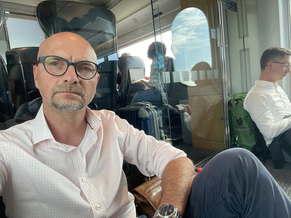 guwe33's tweet photo. On my way to Regensburg with teammates for an @escmid supported meeting on #enterococci - @DB_Bahn ICE 🚅 again fully packed with no seats left - „thank you for travelling with deutsche Bahn“ 😏 https://t.co/5ZNfCoVnE4