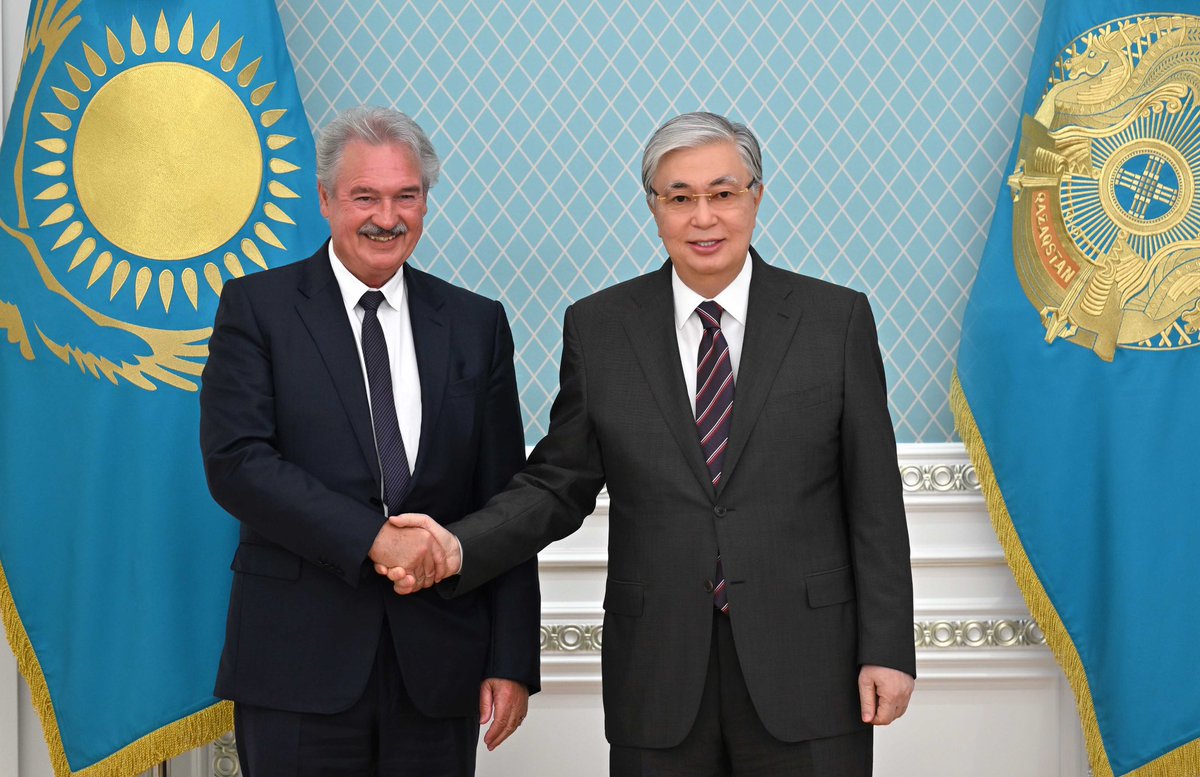On an official visit to #Kazakhstan, FM #Asselborn met today with President <a href="/TokayevKZ/">Qasym-Jomart Toqayev</a>, Foreign Minister #Nurtleu, Ministers #Karabayev and <a href="/BagdatMussin/">Bagdat Mussin</a>, as well as Parliament’s Aigul #Kaspan to discuss issues of common interest and to deepen 🇱🇺🇰🇿 bilateral relations