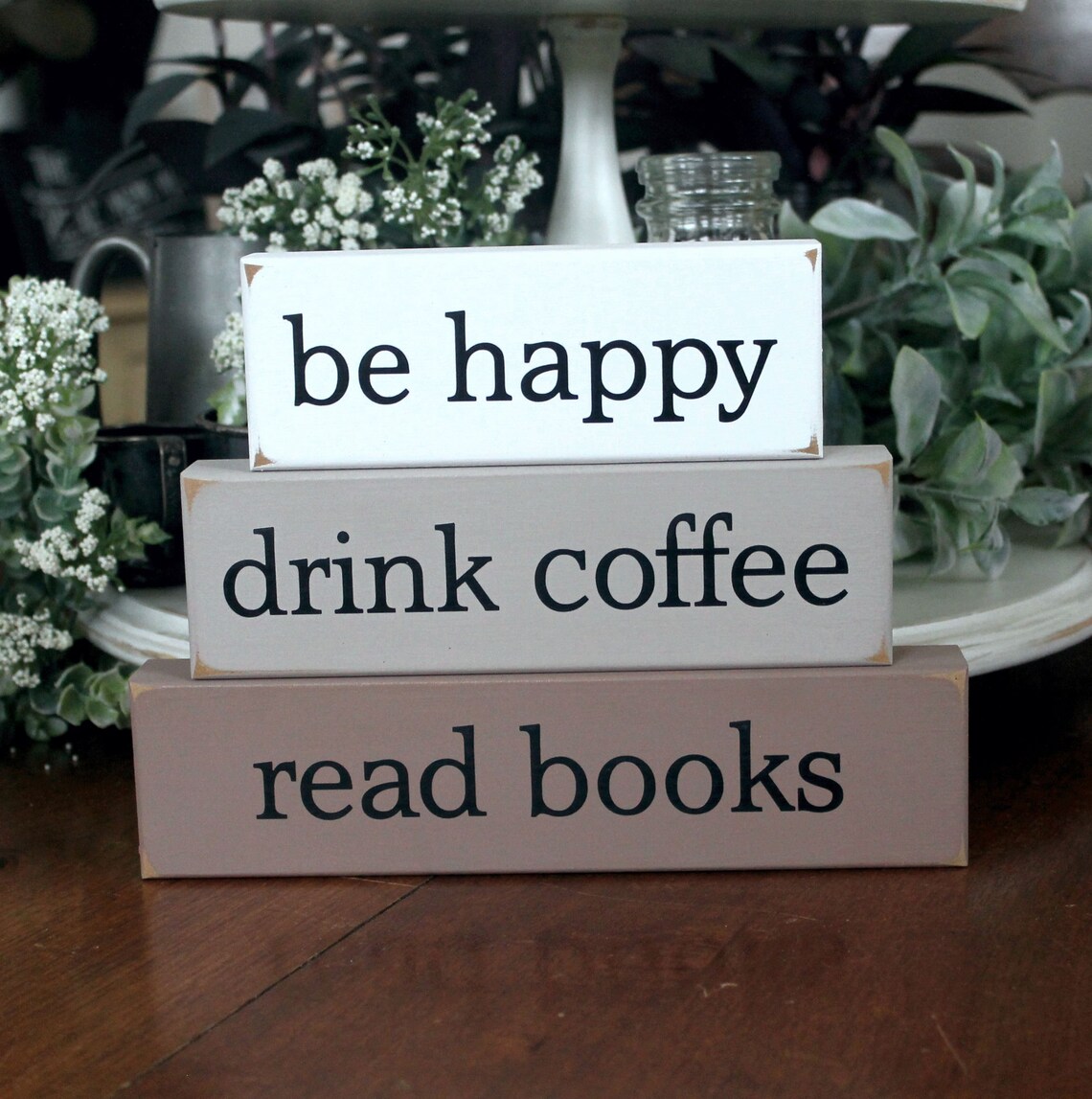 CountryWorkshp's tweet image. be happy, drink coffee, read books blocks #coffeesign #behappy #readbooks #drinkcoffee #SMILEtt23 #homedecor #cwsigns countryworkshop.net/products/be-ha…