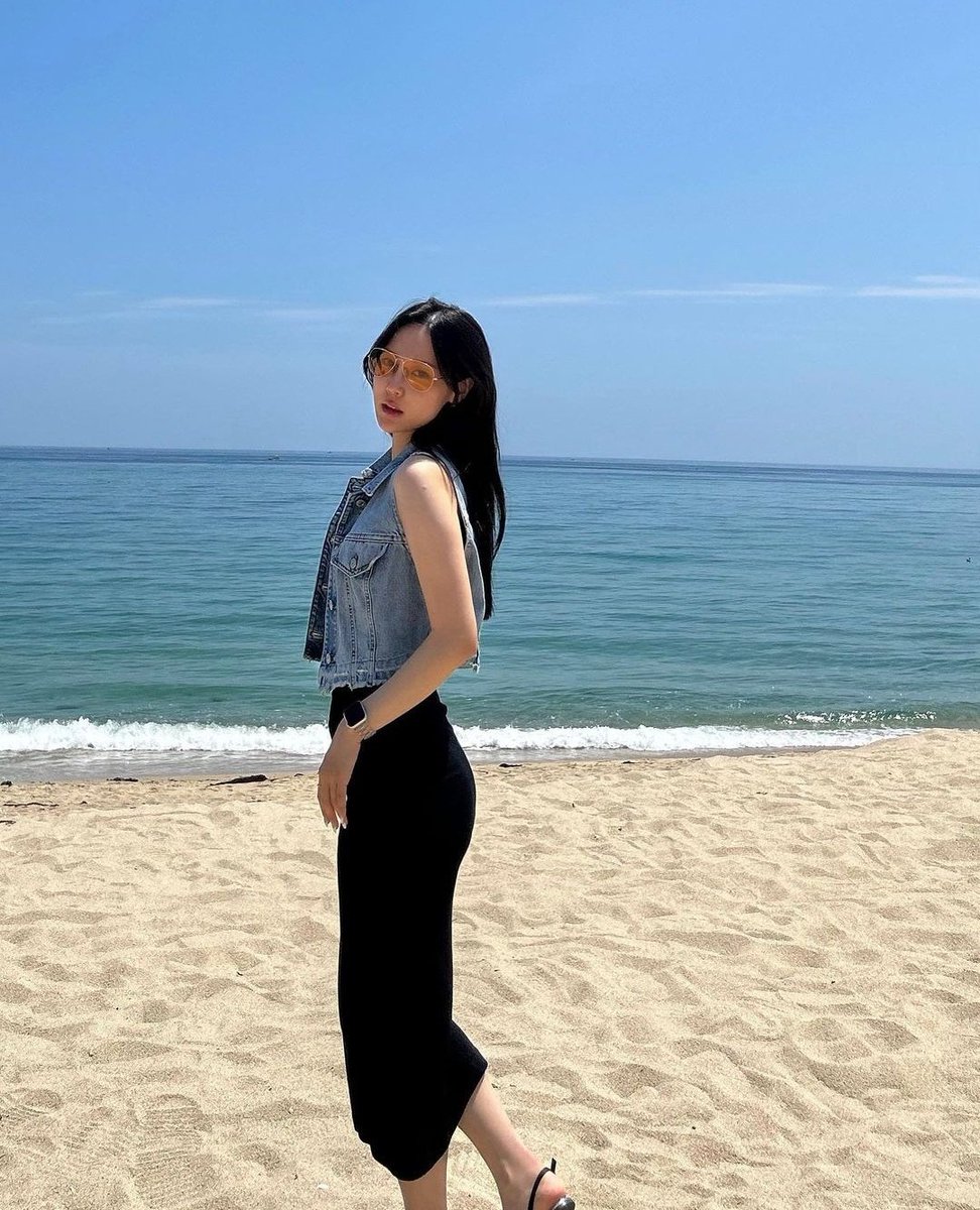suusyzzy's tweet photo. 230629 suusyzzy instagram update 🤍

#BANGSOOJI #방수지 #soojistagram https://t.co/SbxZmmw4ff