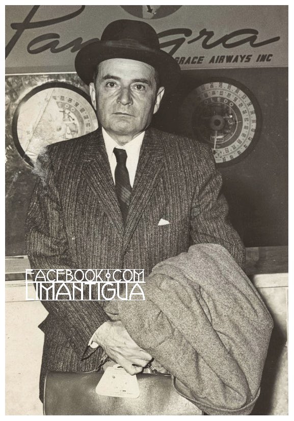 limantigua's tweet photo. #UnDiaComoHoy 29 de Junio en 1980, falleció a los 77 años el célebre peruano #JorgeBasadreGrohmann; Historiador e Historiógrafo, Ministro de Educación en 2 oportunidades, director de la Biblioteca Nacional, maestro y educador de varias generaciones…
#JorgeBasadre #Basadre https://t.co/wJupulnSWC