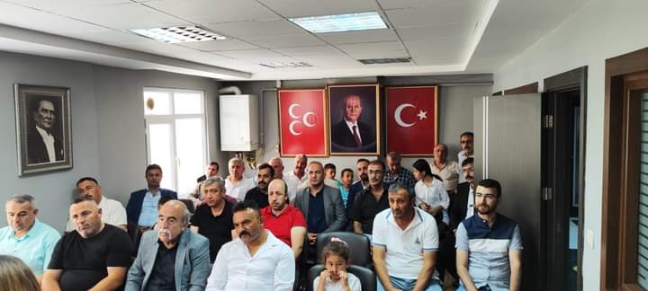 #MHP #Gebze İlçe Başkanımız Sayın #BülentÖzdemir Bey'in öncülüğünde, 
İlçe binamızda geleneksel bayramlaşmamızı gerçekleştirdik 
Katılan tüm ülküdaşlarımıza teşekkür ediyoruz.
#HayırlıBayramlar
<a href="/mhpgebzeilce/">mhp</a> <a href="/blent98314444/">Bülent özdemir</a>