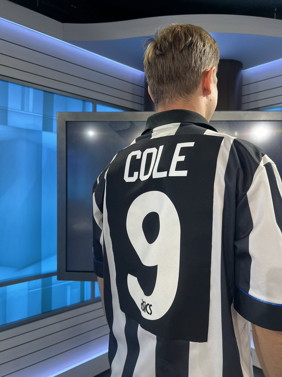 Julien Laurens (@laurensjulien) on Twitter photo What a kit from <a href="/classicshirts/">Classic Football Shirts</a> and @cfsldn
Newcastle home shirt 1993-1995 ⚫️⚪️
Andy Cole ⚽️ What a kit from <a href="/classicshirts/">Classic Football Shirts</a> and @cfsldn
Newcastle home shirt 1993-1995 ⚫️⚪️
Andy Cole ⚽️
