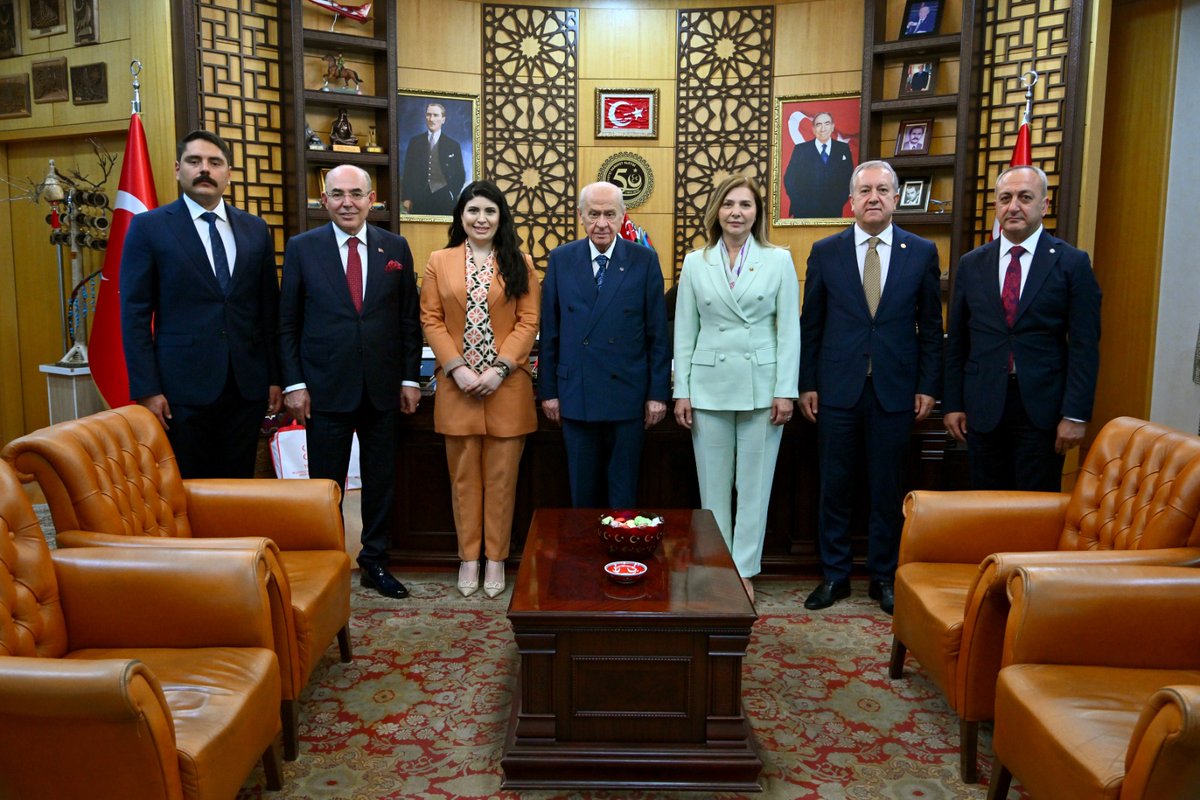 Genel Başkanımız Sayın Devlet BAHÇELİ, Bayramlaşma Heyetini Kabul Etti.
<a href="/mhpgebzeilce/">mhp</a>