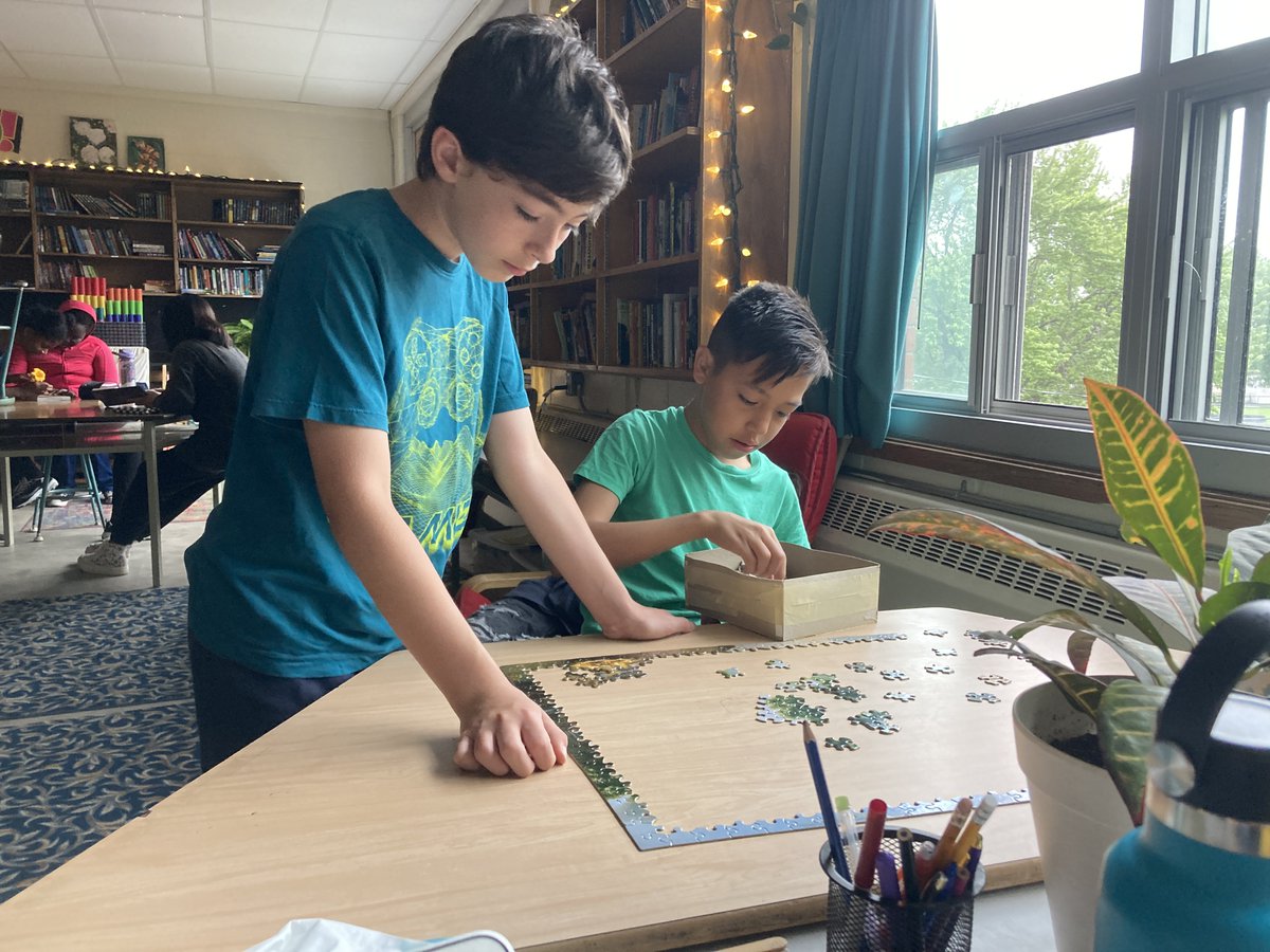 It’s moments like this that I’m going to miss 🥰  So grateful for all of the students that I had the privilege of working with this year <a href="/CalvinPark_LDSB/">Calvin Park PS</a>  with <a href="/Bridgen_LDSB/">Ms. Jen Bridgen</a> 💝 Have a fabulous summer everyone!