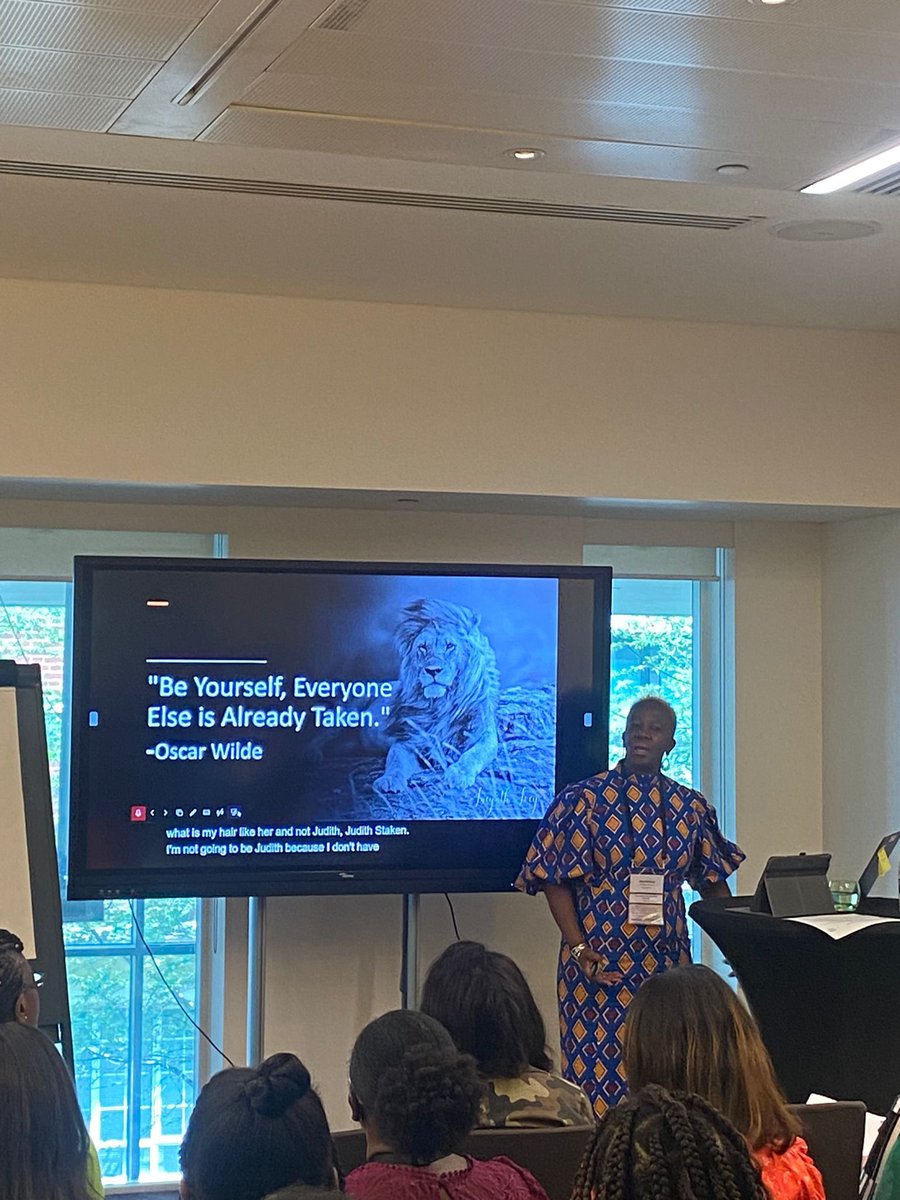 London Leadership Academy💙 tweet media