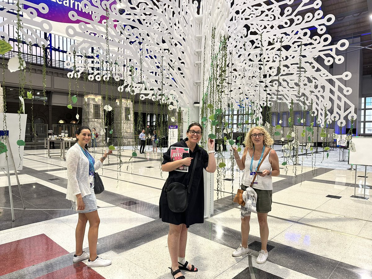 Taking time to wonder through the #discovery garden to share in the diverse wonders and wisdom of so many educators who have been learning and inspiring each other at #ISTELive23 <a href="/kylieelatham/">Kylie</a> @wendyduck68 <a href="/OlgaIbz/">Olga Ibz</a>