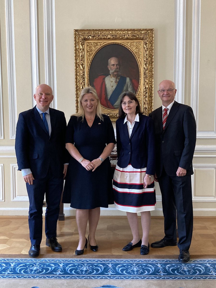 austriainuk's tweet photo. Regular "2+2" talks to keep up the dialogue: 
Ambassador @MZimmermannAT and Director for Central, Western &amp; Northern Europe Kornelia Weihs today met their UK counterparts in Vienna: Ambassador Lindsay Skoll @UKinAustria and Head of North &amp; Central Europe Dpt Patrick Reilly. https://t.co/QRO3KaAYmy