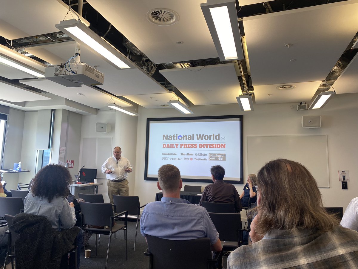 SalfordNow's tweet photo. @PureTimRobinson Talking about how reading behaviours are changing in journalism #ppjournalism23 https://t.co/xOr9szGMQu